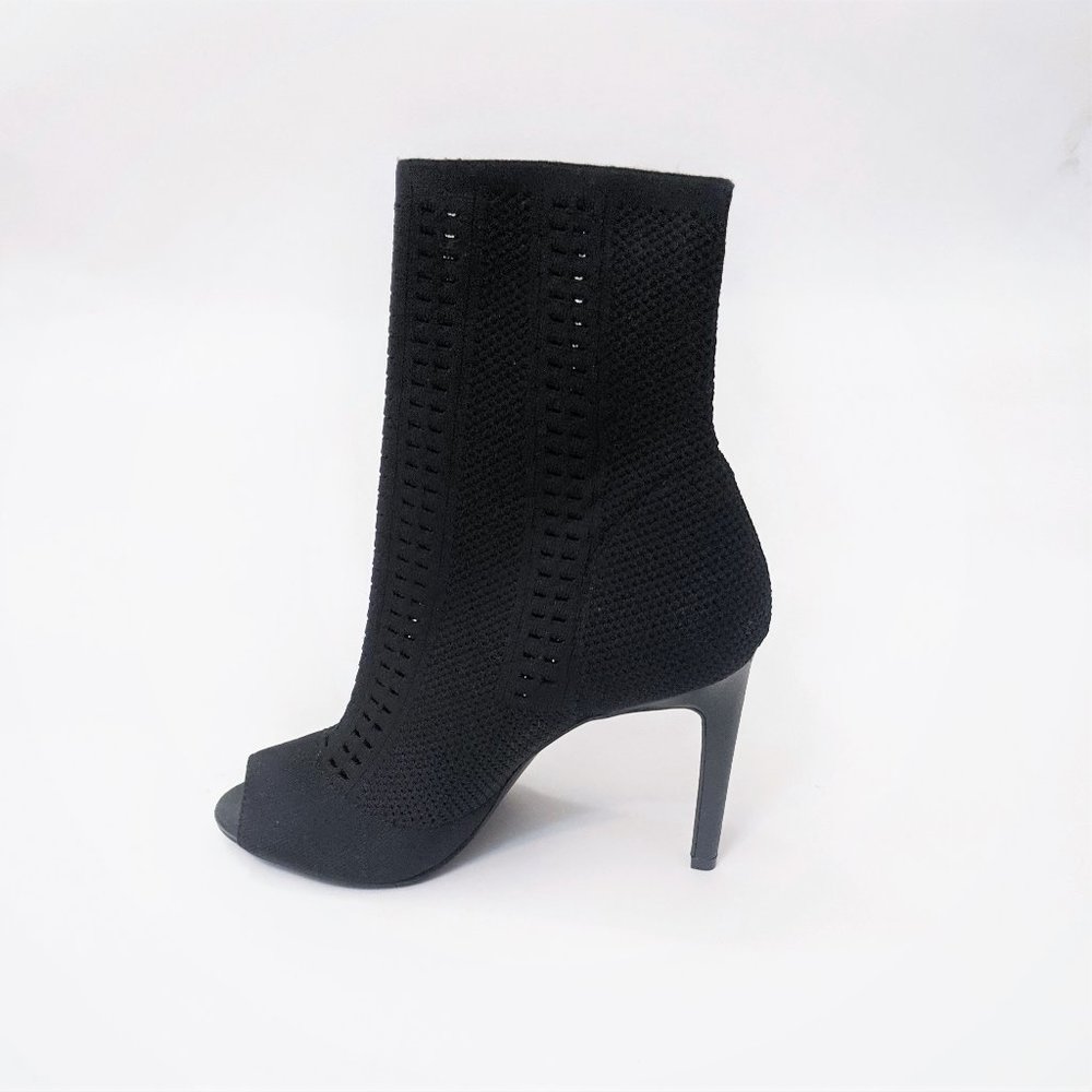 Charles David Inspector Bootie Stretch Peep Toe 8